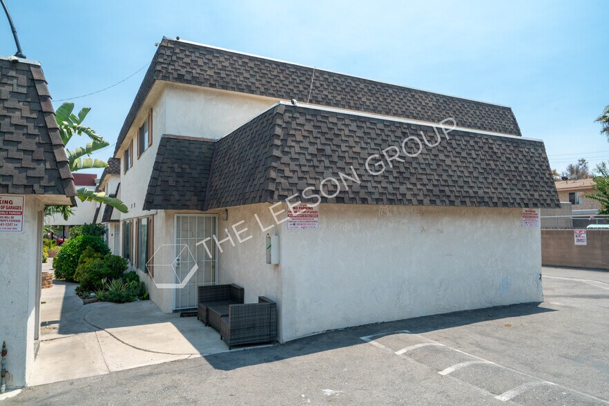 More Photos Of 927 S Webster Ave, Anaheim Apartments For Sale