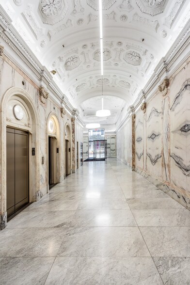 More Photos Of 257 Park Ave S, New York Office For Lease