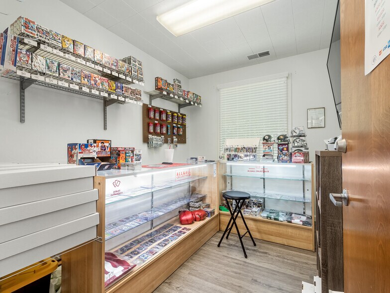 More Photos Of 263 N 3rd St, Porterville Coworking Space