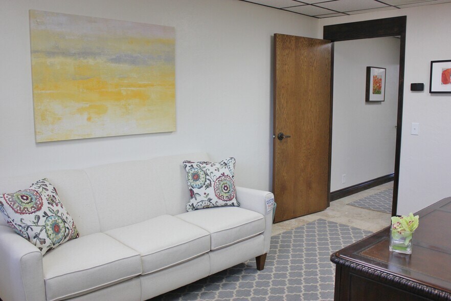 More Photos Of 4900 N Portland Ave, Oklahoma City Office For Lease