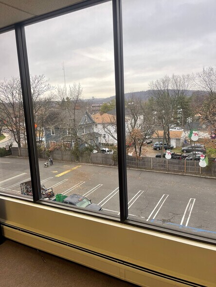 More Photos Of 100 Morris Ave, Springfield Office For Lease