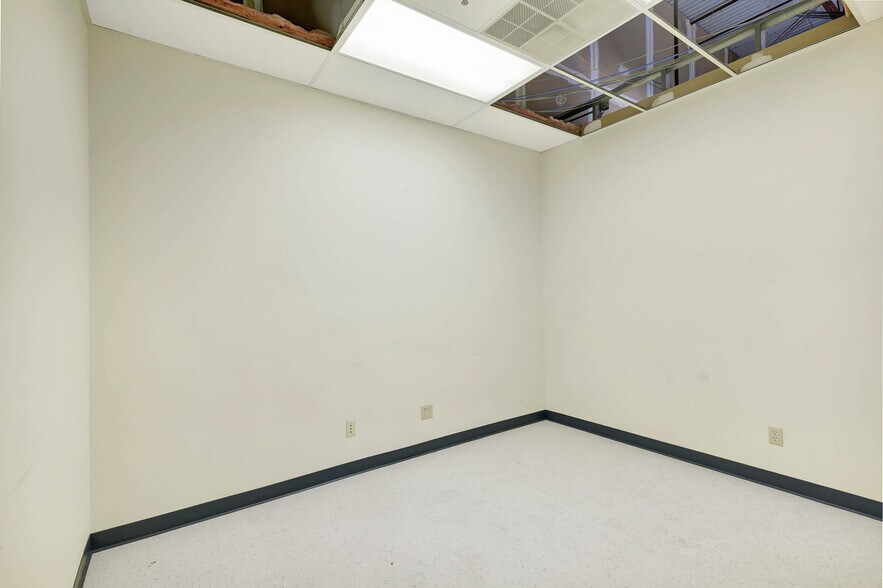 More Photos Of 3720 Amnicola Hwy, Chattanooga Unknown For Lease