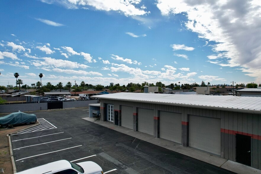 Primary Photo Of 625 W Broadway Rd, Mesa Service For Lease