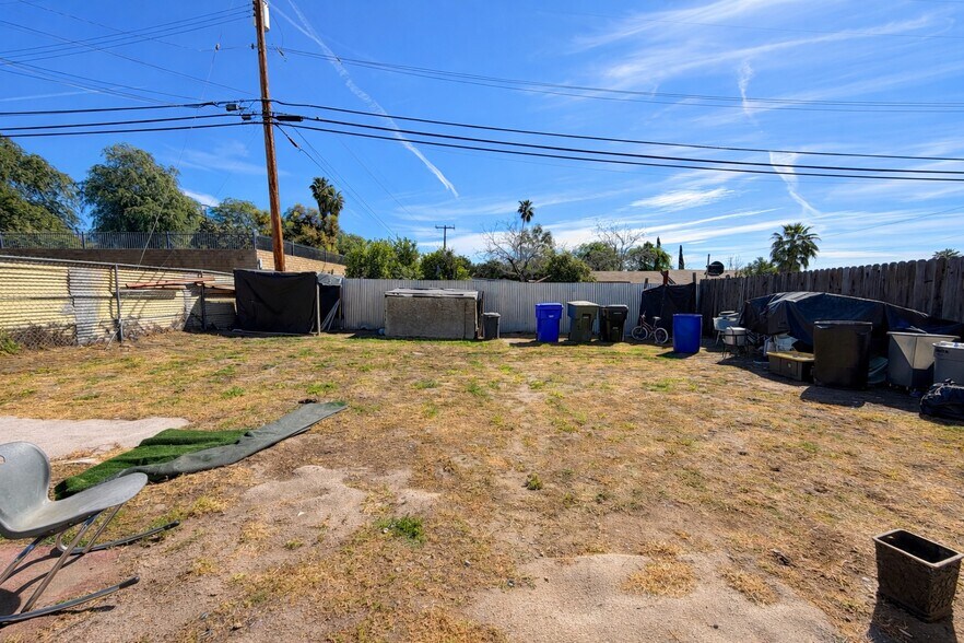 More Photos Of 1737 N Waterman Ave, San Bernardino Office For Sale