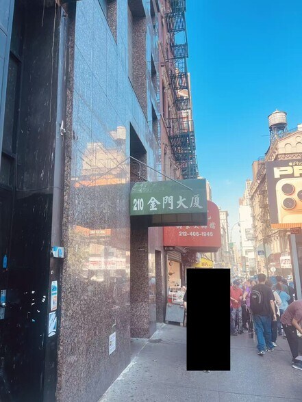 More Photos Of 206-212 Canal St, New York Office Residential For Sale