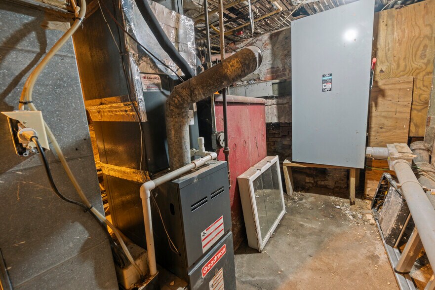 More Photos Of 885 W Lombard St, Baltimore Apartments For Sale