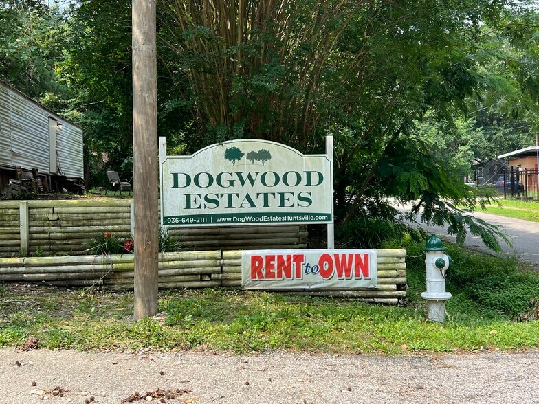 More Photos Of 1511 Dogwood Dr, Huntsville Manufactured Housing Mobile Home Park For Sale