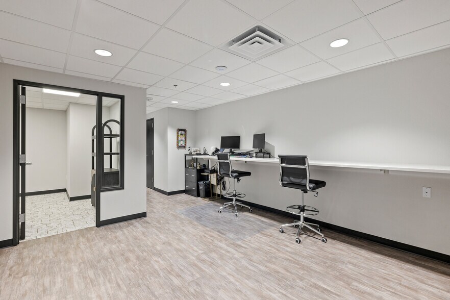 More Photos Of 234 E 1st St, Casper Healthcare For Lease