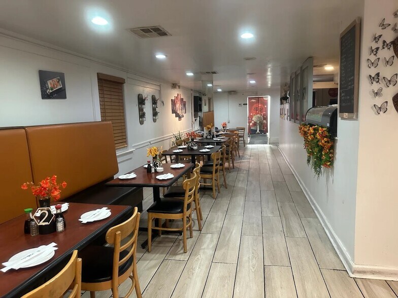 More Photos Of 1120 S Carrollton Ave, New Orleans General Retail For Lease