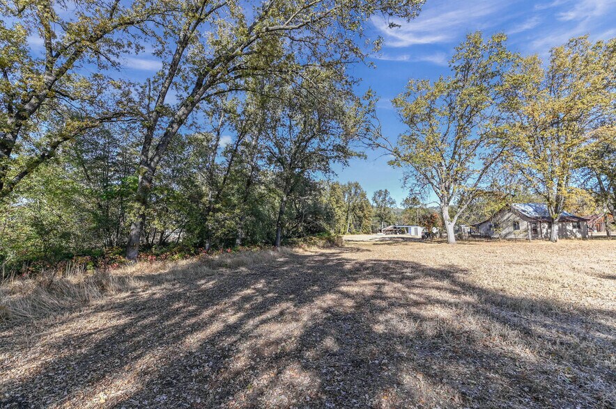 More Photos Of 206 Main St, Murphys Land For Sale