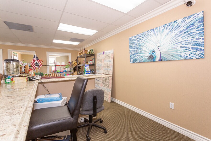 More Photos Of 28101 W Avenue C6, Lancaster Office Residential For Sale