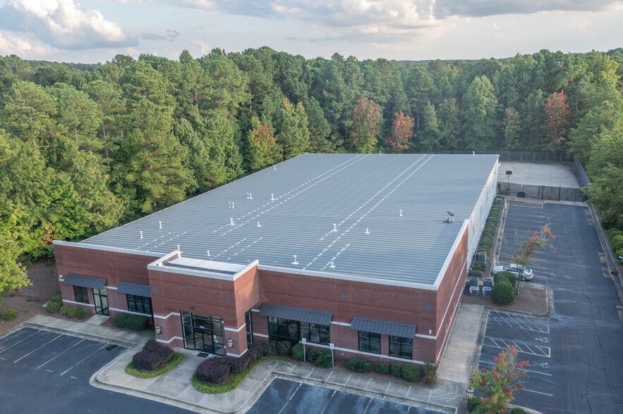 More Photos Of 1021 Classic Rd, Apex Light Distribution For Sale