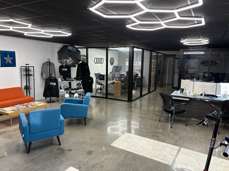 More Photos Of 3818 Caboose Pl, Sanford Warehouse For Lease