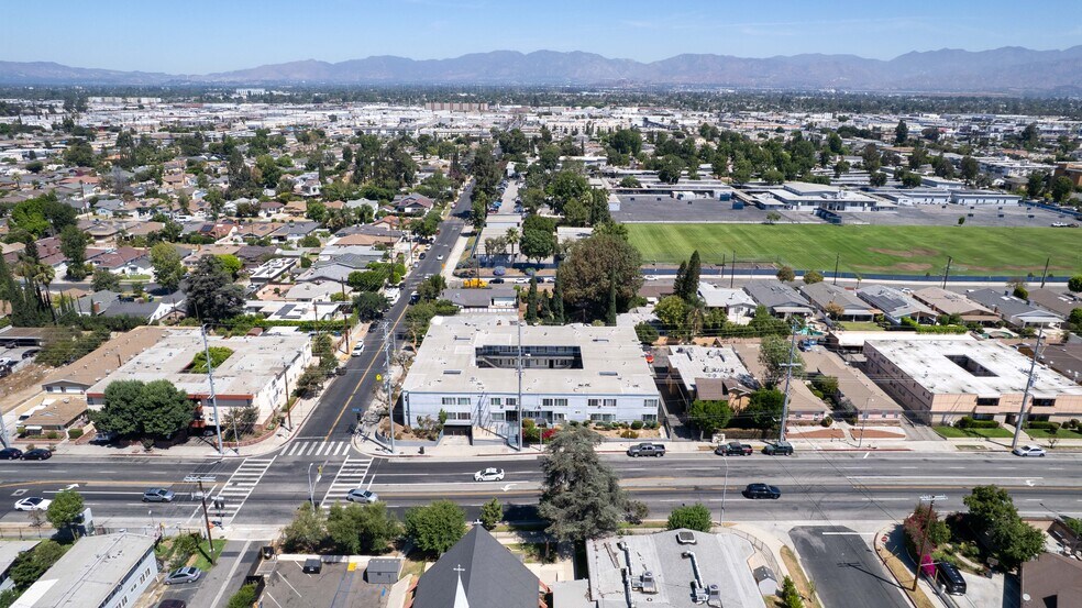 More Photos Of 13061 Vanowen St, North Hollywood Apartments For Sale
