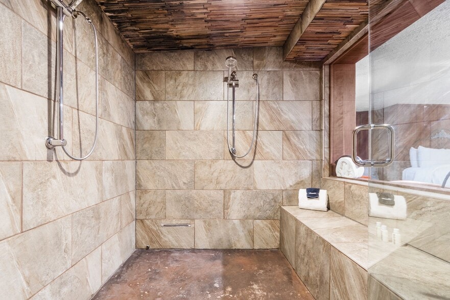 More Photos Of 1601 State Route 4, Bucyrus Hospitality For Sale