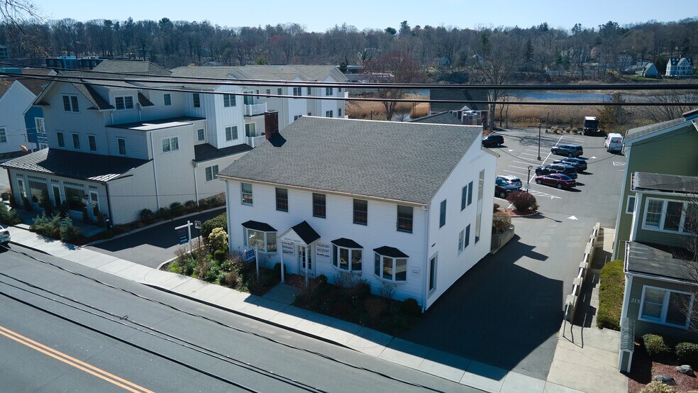 More Photos Of 205 Main St, Westport Office Residential For Lease