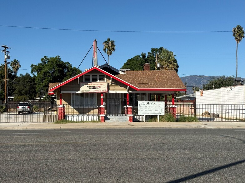 Primary Photo Of 162 W Foothill Blvd, Rialto General Retail For Sale