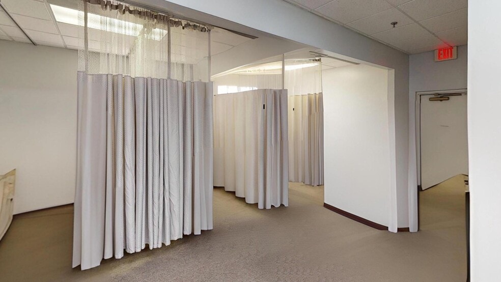 More Photos Of 8809 Commodity Cir, Orlando Medical For Lease