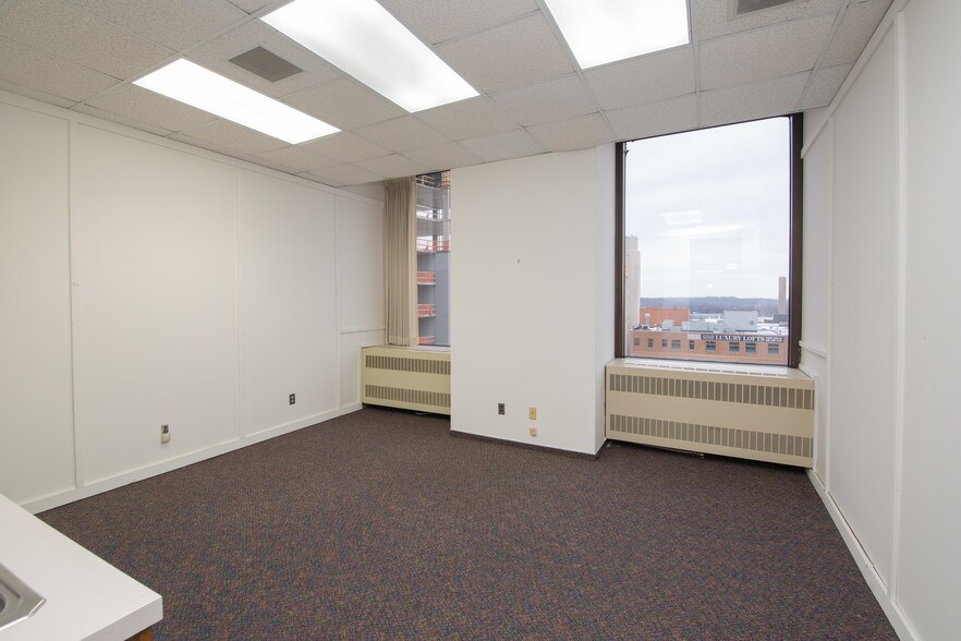 More Photos Of 151 S Rose St, Kalamazoo Office For Sale