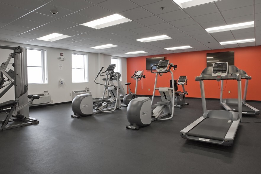 More Photos Of 161 Forbes Rd, Braintree Office For Lease