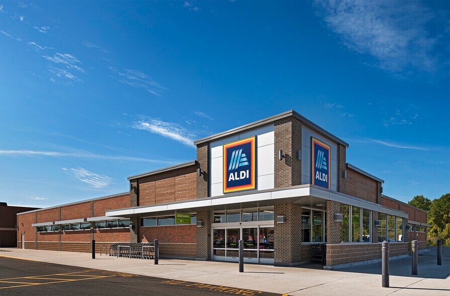 More Photos Of 5709-5773 E 12 Mile Rd, Warren Unknown For Lease