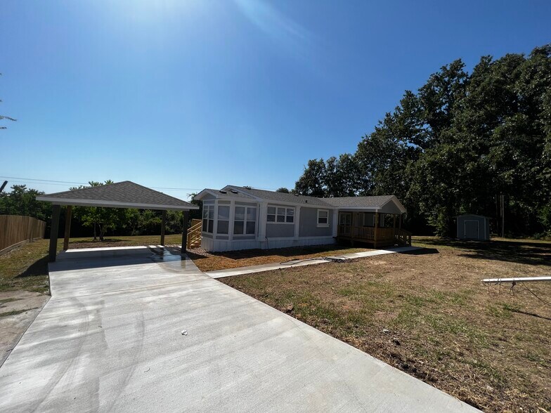 More Photos Of 10230 U.S. 190 Hwy, Pointblank Office For Sale