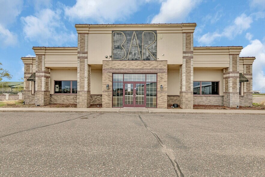 Primary Photo Of 14860 165th Ave, Becker Restaurant For Sale