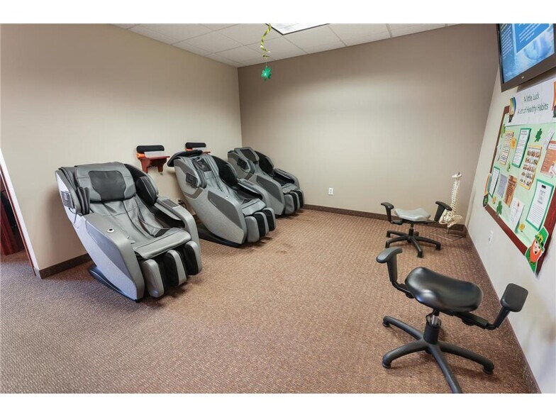 More Photos Of 32 32nd Ave S, Saint Cloud Office For Sale