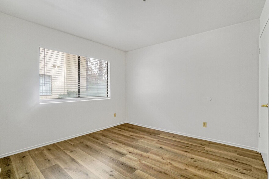 More Photos Of 1850 Williams St, Simi Valley Apartments For Sale