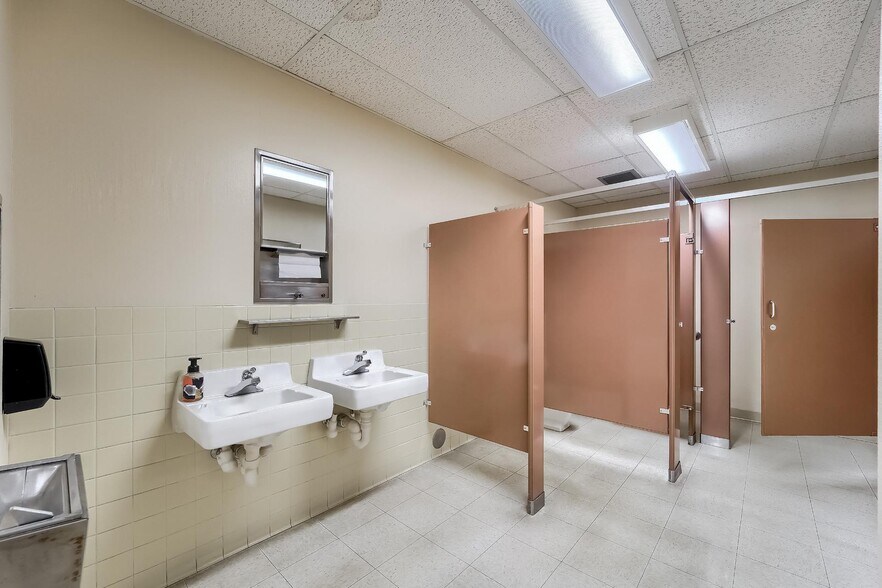 More Photos Of 6290 Lookout Rd, Boulder Medical For Lease