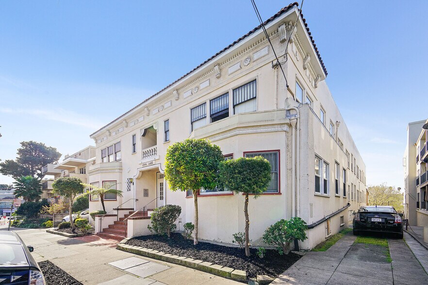 More Photos Of 226 Athol Ave, Oakland Apartments For Sale