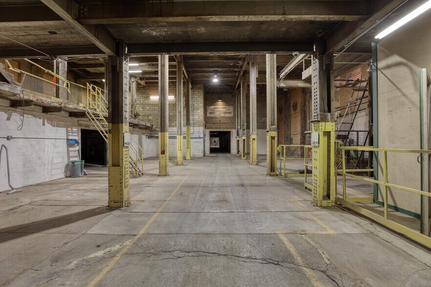 More Photos Of 1457 Coffeen, Sheridan Warehouse For Sale