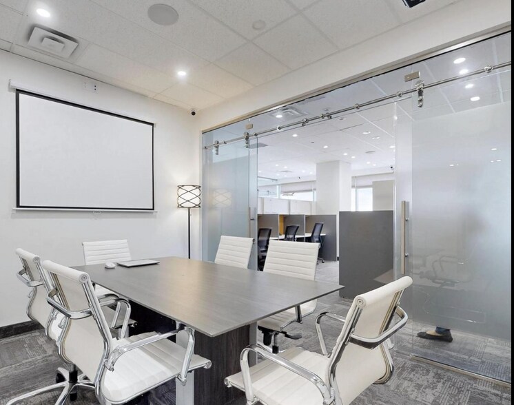 More Photos Of 7191 Yonge St, Markham Medical For Sale