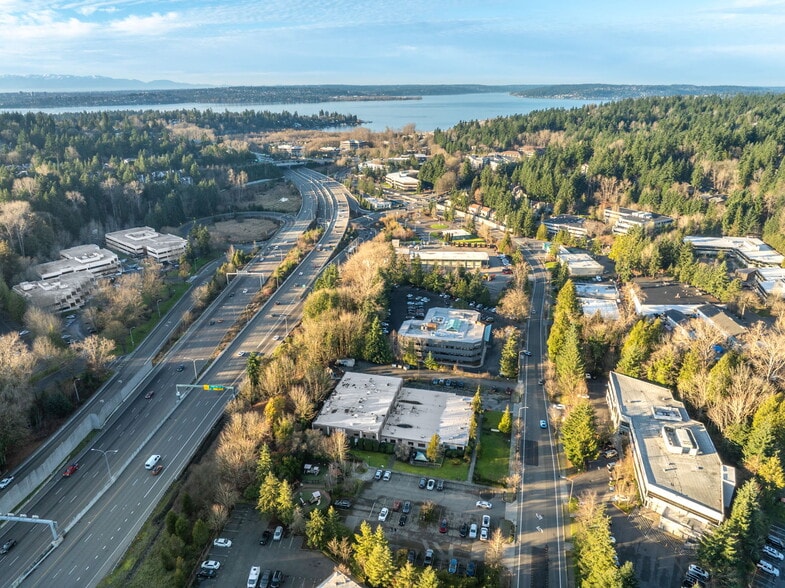 More Photos Of 3003 Northup Way, Bellevue Flex For Sale