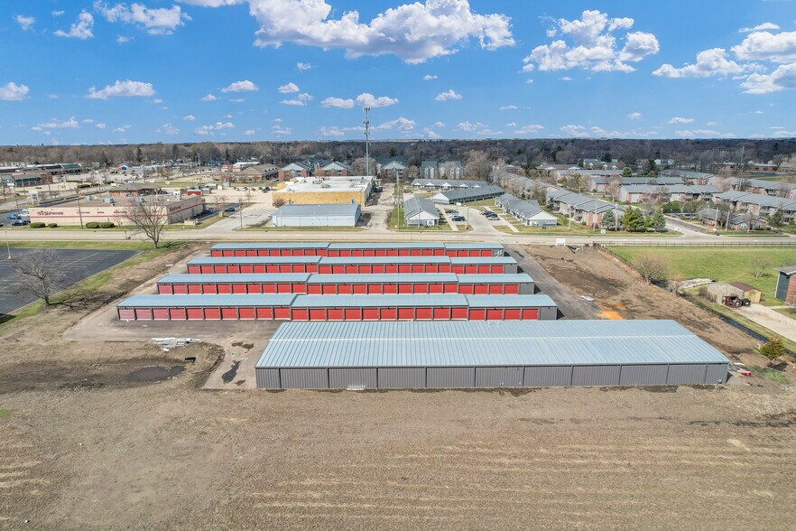 More Photos Of 1601 Colorado ave, Urbana Self Storage For Sale