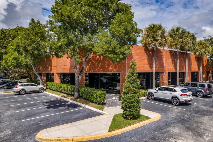 More Photos Of 951 Broken Sound Pky, Boca Raton Office For Lease