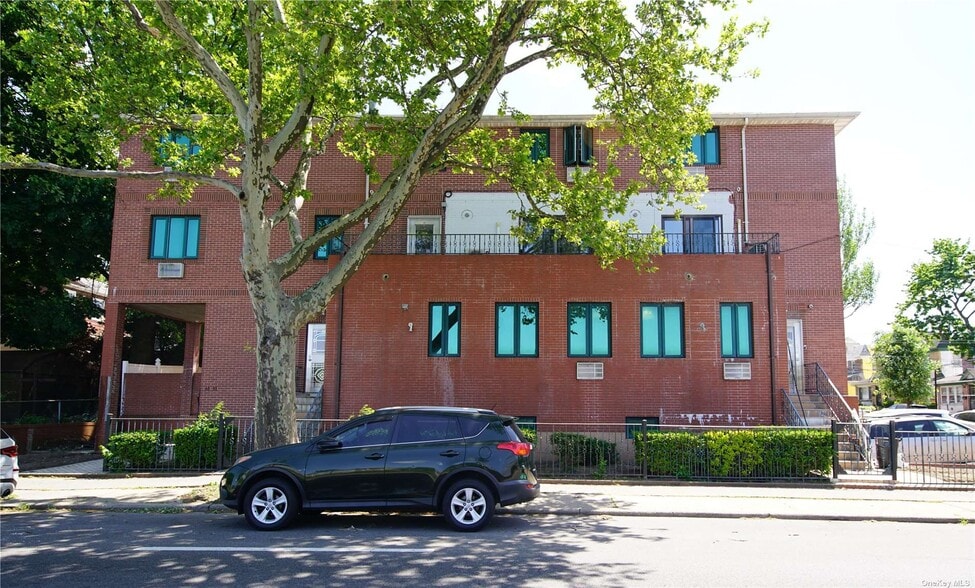 More Photos Of 61-11 159th St, Fresh Meadows Office Residential For Sale