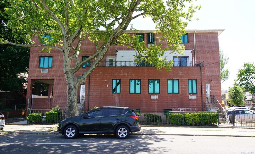 More Photos Of 61-11 159th St, Fresh Meadows Office Residential For Sale