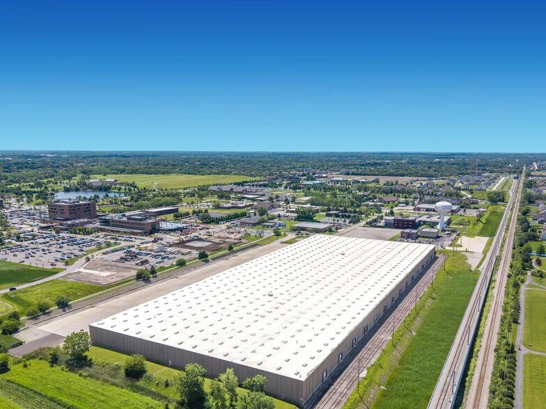 More Photos Of 475 Superior Ave, Munster Warehouse For Lease