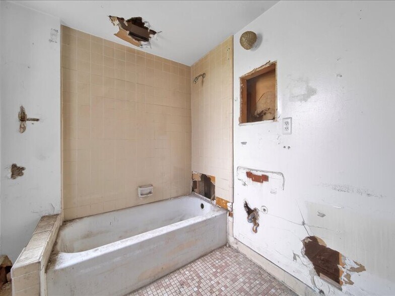 More Photos Of 280 Richton St, Highland Park Apartments For Sale