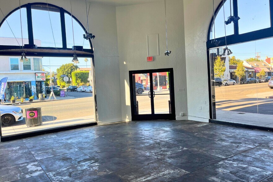 More Photos Of 7552 Melrose Ave, Los Angeles Storefront For Lease