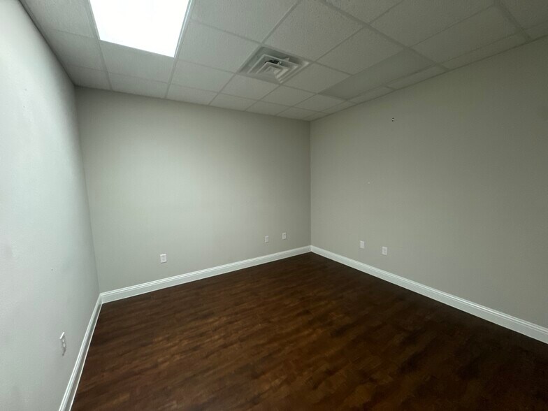 More Photos Of 1402 S Custer Rd, McKinney Office For Lease