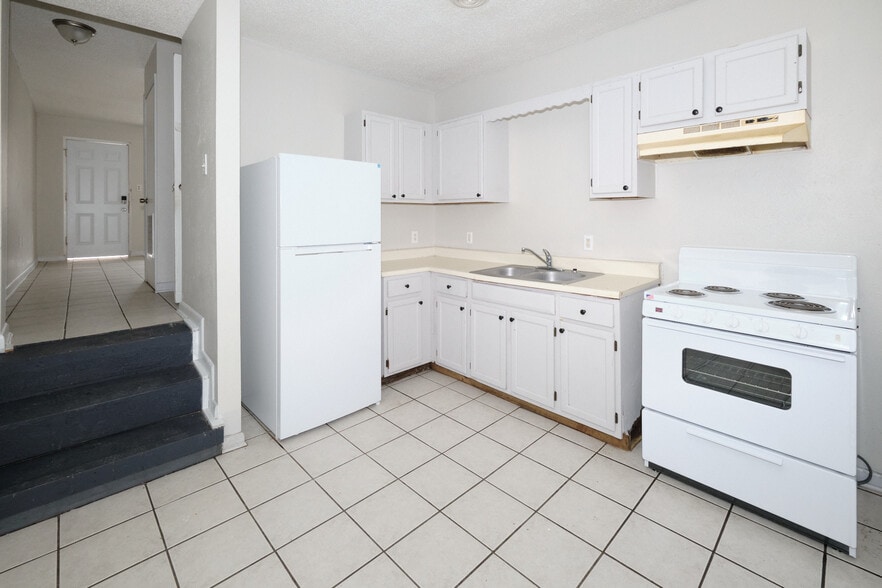 More Photos Of 2215 Buffalo Trl, Morristown Apartments For Sale