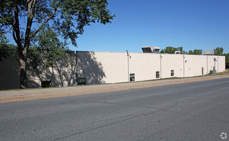 More Photos Of 4540 Tower St SE, Prior Lake Office For Sale