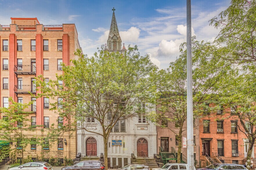 More Photos Of 40 Greene Ave, Brooklyn Movie Theatre For Sale
