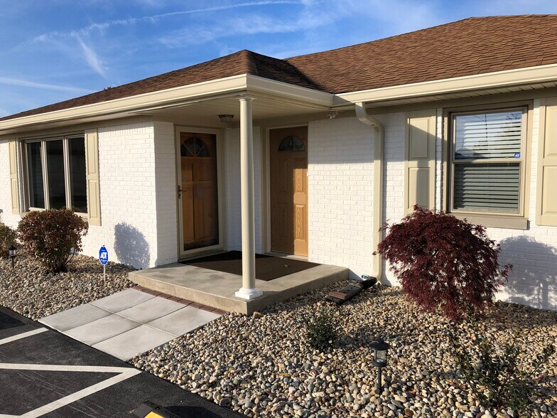 More Photos Of 7662 US 31 S, Indianapolis Office Residential For Sale