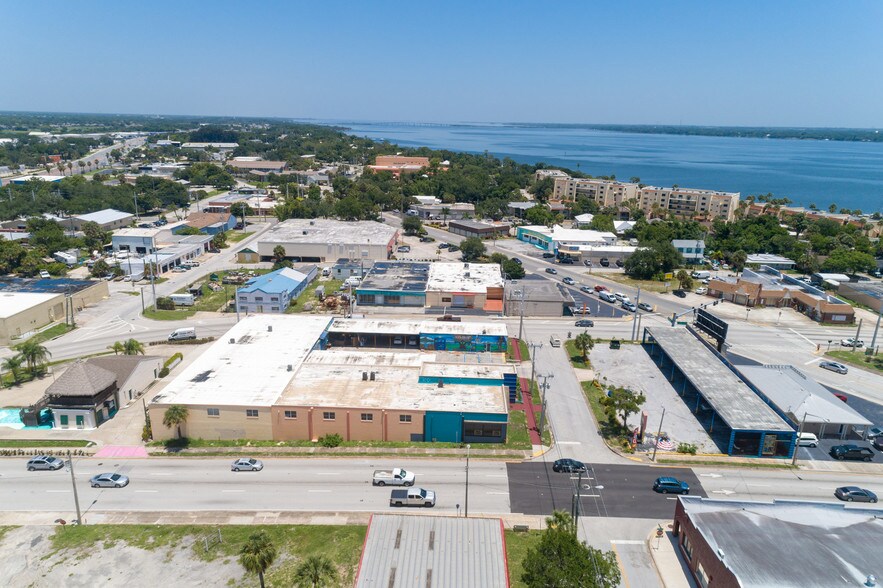 More Photos Of 117-137 Hughlett Ave, Cocoa General Retail For Sale