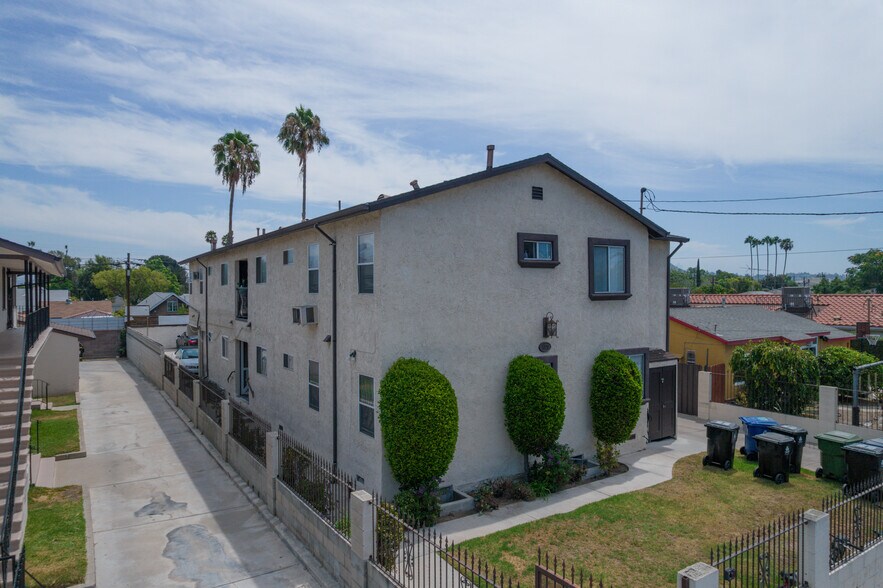 More Photos Of 5328 Auckland Ave, North Hollywood Apartments For Sale
