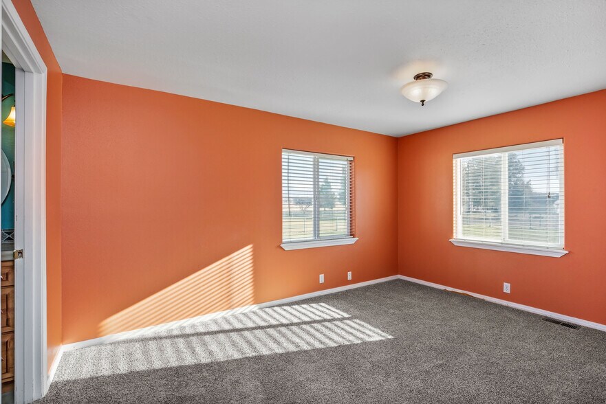 More Photos Of 9101 NW 31st St, Terrebonne Specialty For Sale