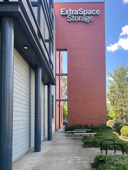 More Photos Of 1861 Ashley River Rd, Charleston Self Storage For Lease